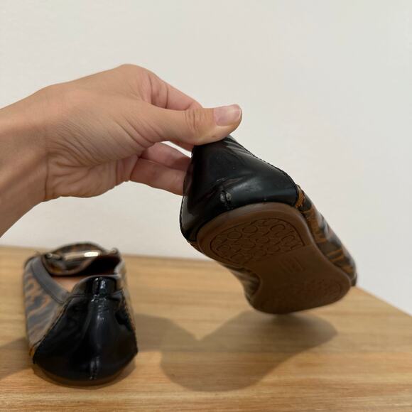 Coach Berdina Patent Leather Leopard Cheetah Flats Loafers Moccasins Size 9.5 - Picture 6 of 13